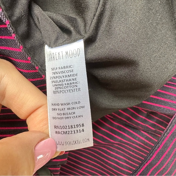 Current Mood x Dolls Kill Pinstripe Bustier Corset Top 2X Lace Trim Lace-Up Back - Picture 8 of 8